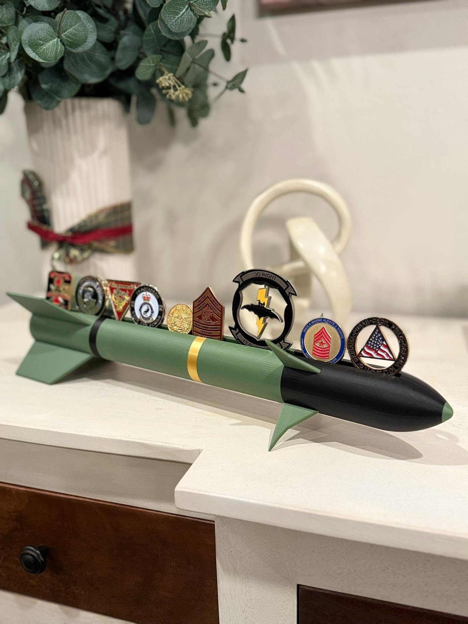 AIM-9M Sidewinder Missile Challenge Coin Display Holder – Military Decor, Veteran Gift, Customizable Coin Stand